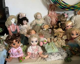 Dolls, dolls dolls!