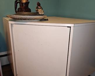 Corner piece modern bedroom set