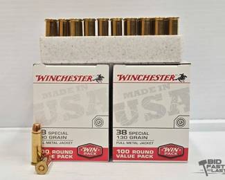 3038  NEW 200 Rounds of Winchester 38spl Ammo 