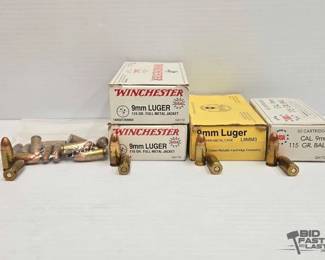 3116  Over 200 Rounds of 9mm Ammo 