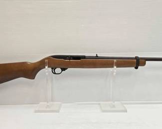 1736  Ruger 1022 .22lr SemiAuto Rifle 