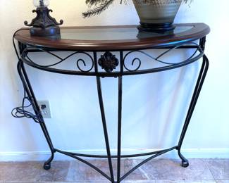 Metal foyer table