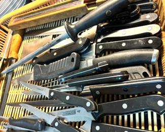 Kitchen knives