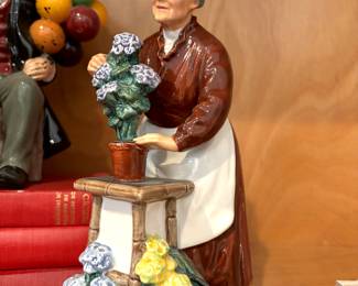 Vintage Royal Doulton "Flora"