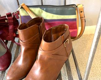 Low boots