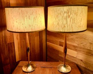 Pair of nice Walnut & Brass Mid Century Modern lamps by Laurel Lamps