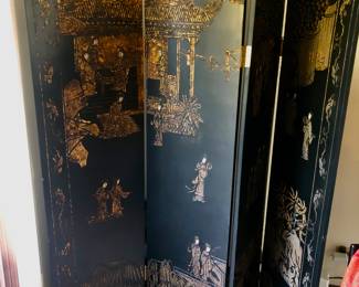 Four Panel Floor Screen
