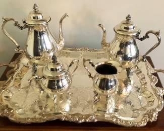 Nice formal serving set