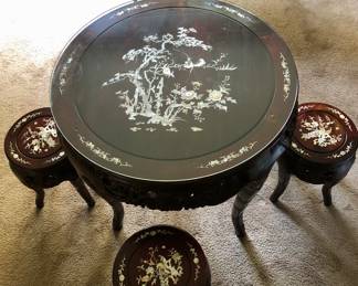 Awesome Asian Table with Mother of Pearl and four chairs