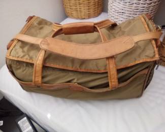 Hartmann. Nice piece in good condition. 