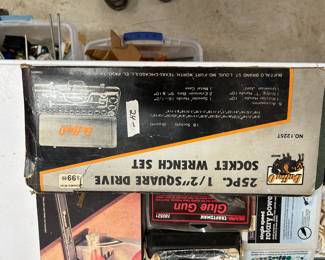 #243	BuffalO 25 pc Half inch square Drive Socket Wrench Set	 $24.00 
