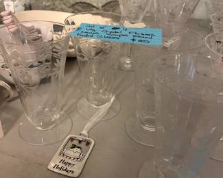 #133	Set of 4 Crystal Flower Leaves & Grape Etched Footed Glasses	 $20.00 