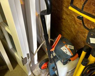 #230	B & D Power Spray Roller	 $20.00 
