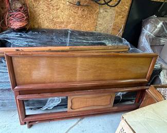 #210	Mid-Century Full Size Headboard, Footboard & Side Rails	 $75.00 
