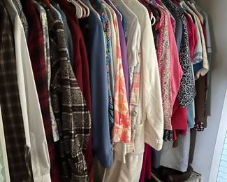 size medium men's clothes 