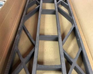 #181	Craftsman10" Table Saw on Wheels on Iron Table 	 $130.00 note side rails for the table saw
