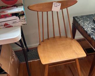 #17	Russell Wright for canant ball furniture chair	 $125.00 
