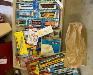 #213	Mixed Set of HO Scale Train Cars in Boxes  - AHM - w/accessories	 $120.00 
