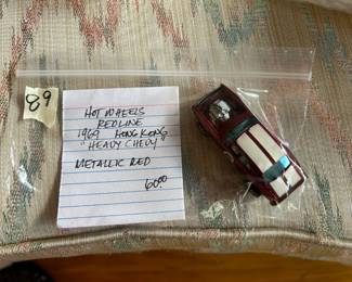 #89	hot wheels redline 1969 hong kong "heavy chedy metallic red	 $60.00 
