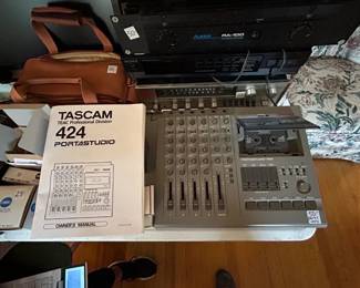 #117	Tascam Teac Professional Division 424 Portastudio  - parts only	 $50.00 
