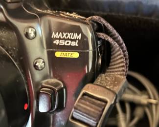 #111	Minolta  Camera w/bag and 1 lens & Flash 	 $25.00 
