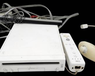 White Nintendo Wii Console 
