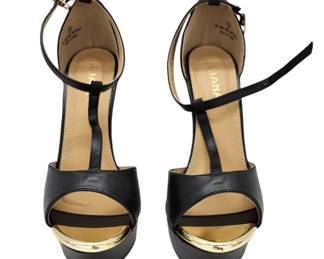 Size 10 Liliana Leatherette Peep Toe Wedge 