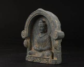 SEATED BUDDHA STATUE carved from GREEN SCHIST Stone from the Gandhara Civilization Art in the Swat Valley of Pakistan - 2nd millennium BCE
Dimensions:Height:12cm Width:11.5cm