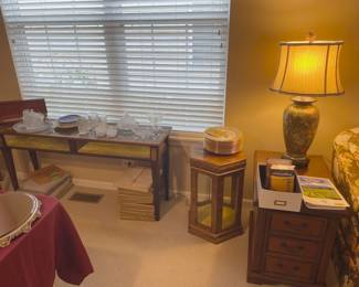 Collector's Plates & Tables