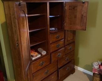 Dresser