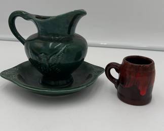 Hull Green glaze eagle clay cup