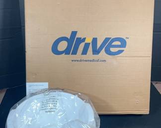 DRIVE NEW ON BOX FOLDING DEEP SEAT COMMODE