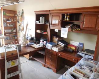 Complete Desk Set Up