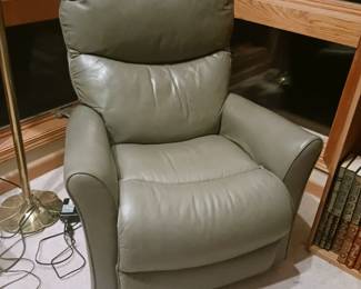 La z Boy electric rocking recliner