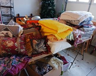 Nice selection of the blankets and pillows