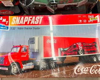 Ertl Snapfast Volvo Tractor Trailer Model New In Box