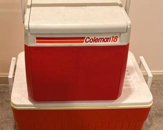 Vintage Coleman 18 Cooler 