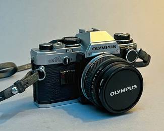 Vintage Olympus OM10 SLR 35mm Film Camera 