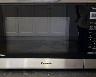 Panasonic Genius Sensor 1200W Microwave Oven in Stainless Steel