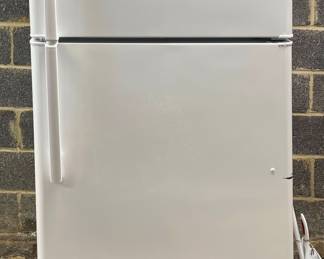 GE Freestanding Refrigerator