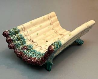 Vintage Majolica Asparagus Cradle 
