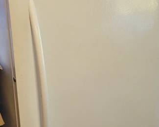 Lockable Fridigaire freezer manufactured in 2012