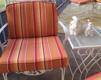 Vintage powder-coated chair and set of 3 nested tables 