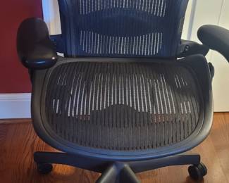 Executive desk chair