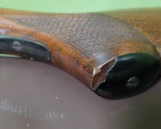 Small crack on the LC Smith shotgun