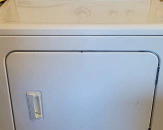 Maytag washing machine, very clean 