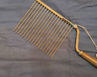 Sterling silver cake breaker