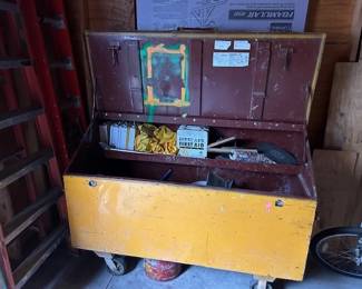 Job box with dual locks and keys. 