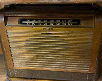 Vintage Philco rolltop radio. 