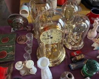 Anniversary / mantel clocks. Vintage travel alarm clocks. 